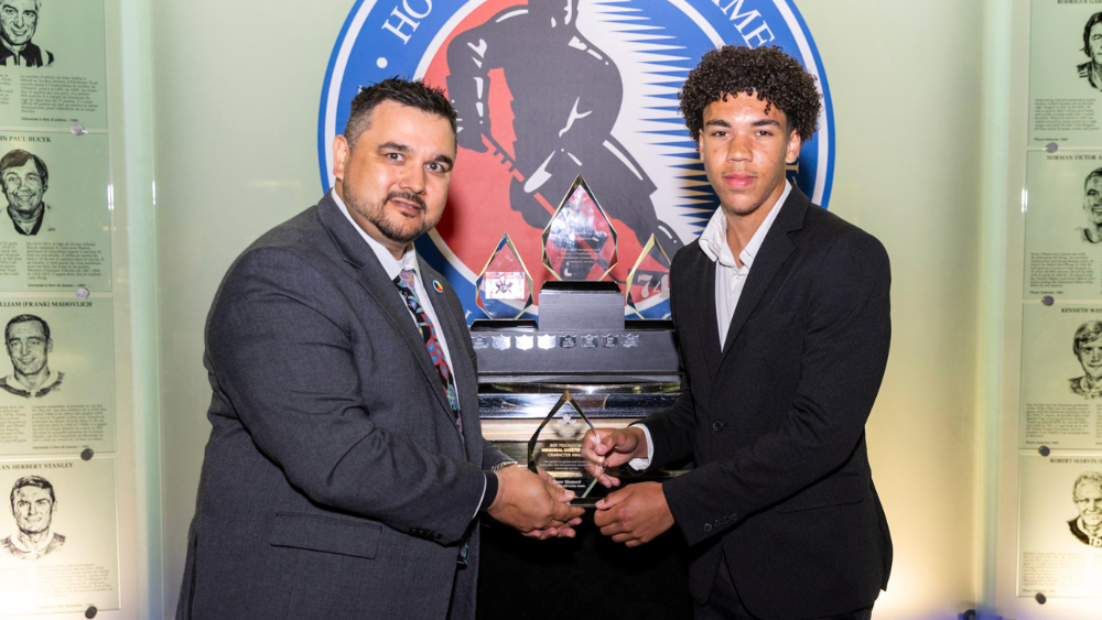 Xavier Sheppard Honoured with Roy Pejcinovski Memorial Goaltending Character Award